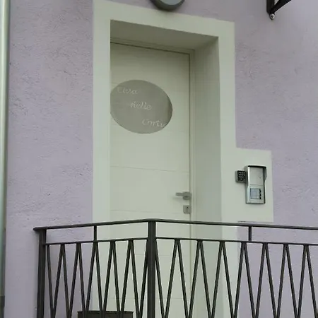 Casa Delle Corti *
